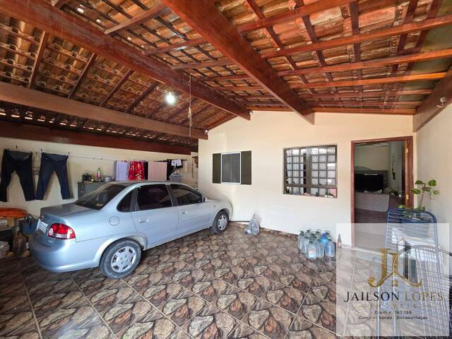 #99 - Casas para Venda em Limeira - SP