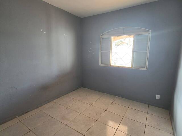 #121 - Casas para Venda em Limeira - SP