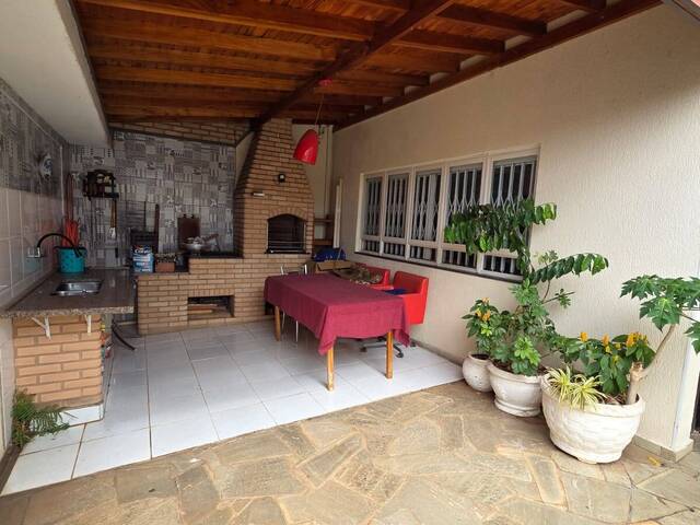 #124 - Casas para Venda em Limeira - SP